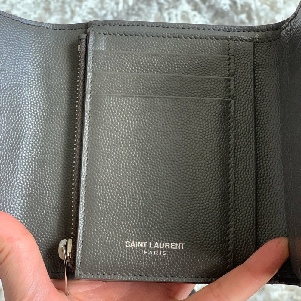 SOLD YSL wallet monogram - Picture 4 of 8